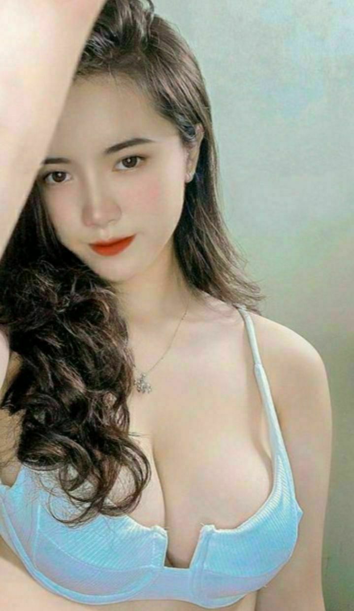 đang đụ con em kế thì em ghệ bất ngờ đến chơi